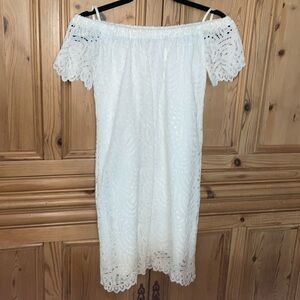 Lily Pulitzer eyelet dress in white. XXS